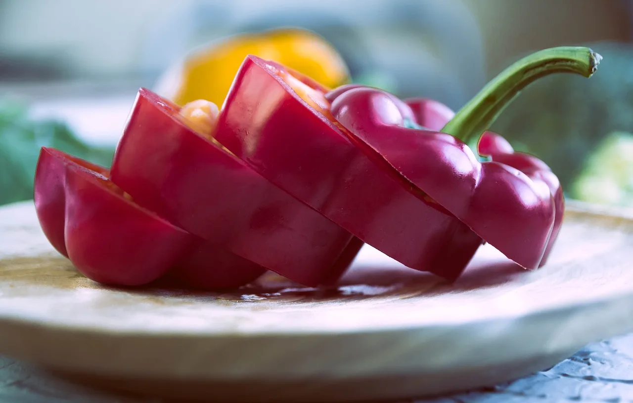 Fırında Kırmızı Biber Dolması - Zeytinyağlı Özel Lezzet